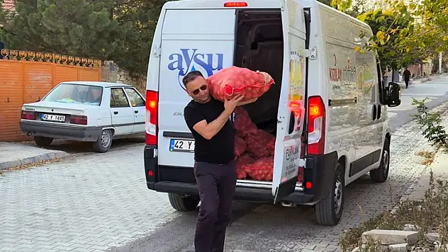 Konya'nın ilçesinde dar gelirli ailelere gıda desteği