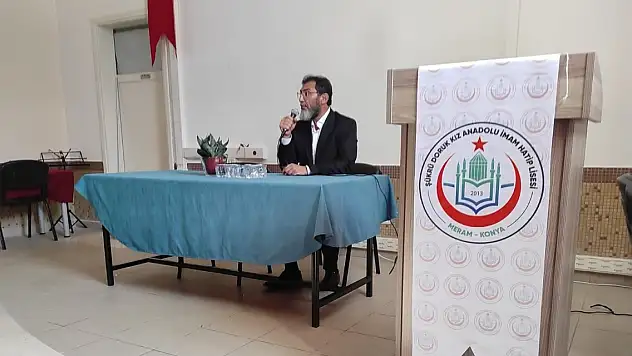 Mustafa Koruyucu öğrencilere İmam Hatipleri anlattı