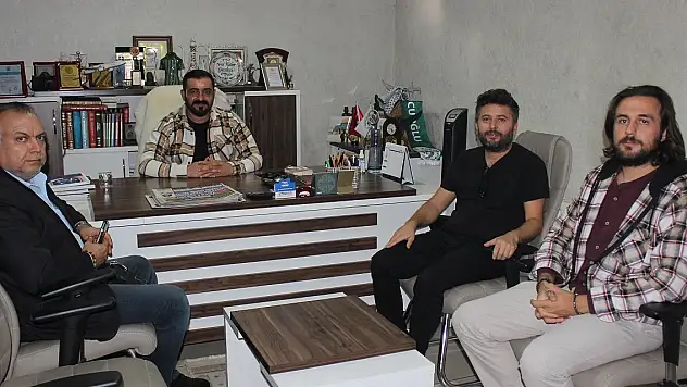 NEÜ Kurumsal İletişim'de bayrak değişimi