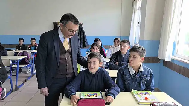 Türkiye'nin ilk mesleki ortaokulu eğitim öğretime başladı