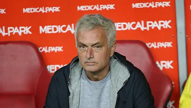 Fenerbahçe'de Jose Mourinho, İsmail Kartal'ı arattı