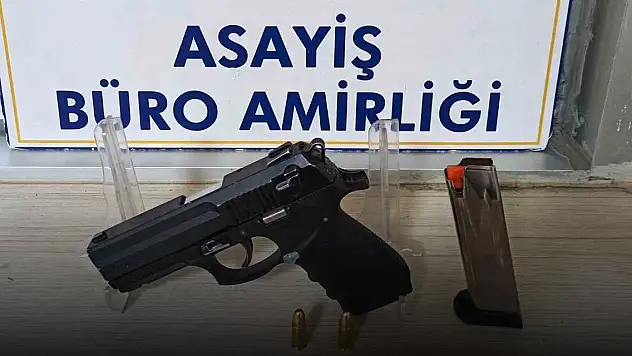 Konya'da asker eğlencesindeki maganda yakalandı