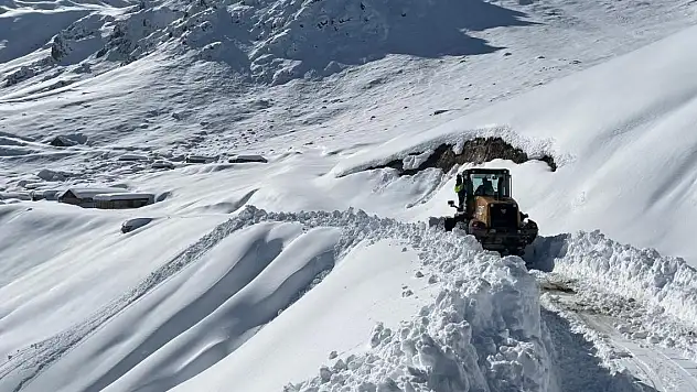 Kar nedeniyle yaylada mahsur kalan 5 kişi kurtarıldı