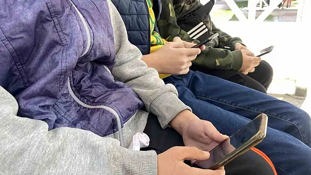 TÜİK açıkladı! Çocuklarda internet kullanımı ürkütücü boyutta