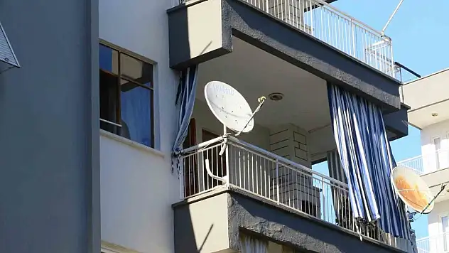 Yer Antalya... Ulaşamadığı babasını ölü olarak buldu