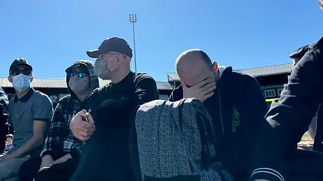 Ölen FETÖ elebaşı Gülen için gelen örgüt mensupları arasında yüz gizleme çabaları dikkati çekti