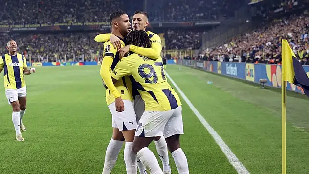 Fenerbahçe, Manchester United ile yenişemedi