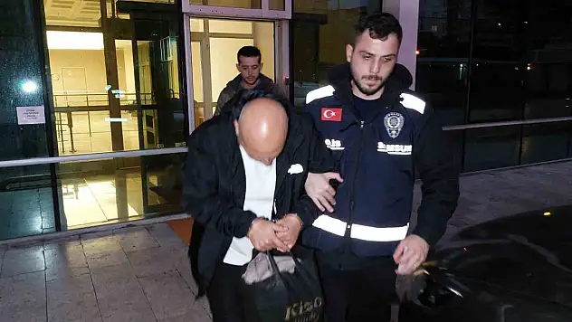 Bıçaklı saldırıya uğrayan emekli polis ölümden döndü
