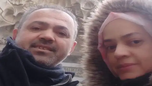 Konya'da ayrı yaşadığı eşinin öldürdüğü Ebru Öğretmen, toprağa verildi