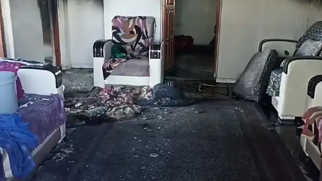 2 yaşındaki çocuk yanarak can verdi