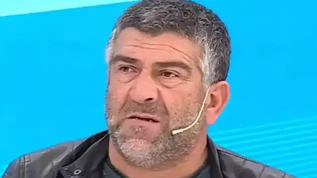 Esrarengiz cinayet! Evinin bahçesinde bıçaklanarak öldürüldü