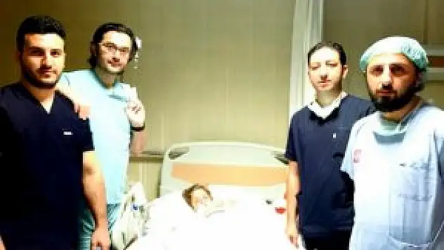 Traktörden düşen çocuğun kopan bacağı yerine dikildi