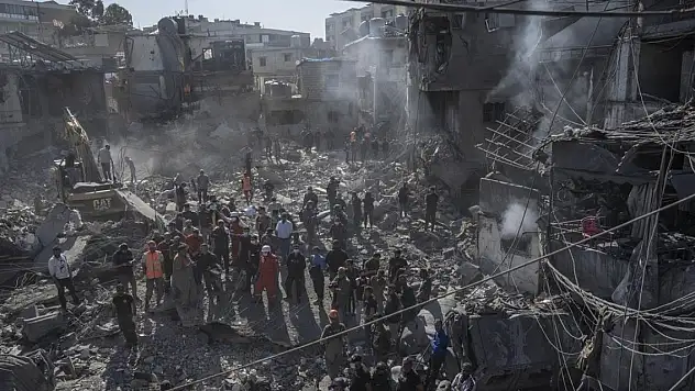 Soykırımcı İsrail ordusu, Lübnan'a son 24 saatte 109 hava saldırısı düzenledi