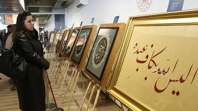 Sultan 2. Mahmud ve hattatlara ait hüsnühat eserler Anadolu'yu geziyor