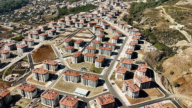 Bakan Kurum: Gözyaşlarımız Hatice Kübra kardeşimizinki gibi sadece sevinçten olsun