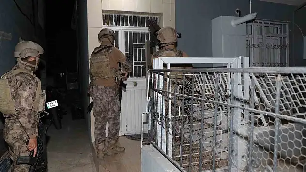 Mersin merkezli 3 ilde yasadışı bahis operasyonu: 20 gözaltı
