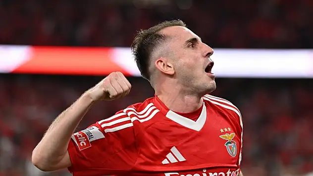 Kerem Aktürkoğlu, Portekiz'de son iki ayın en iyisi seçildi