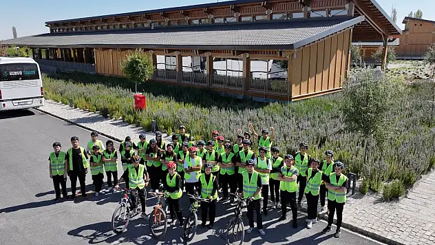 Konya'da öğrenciler doğal ve tarihi güzellikler eşliğinde pedal çevirdi