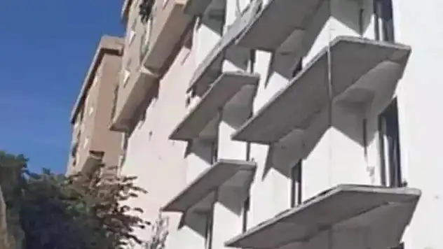 İnşaat halindeki binanın balkonu çöktü: İşçinin feci sonu!