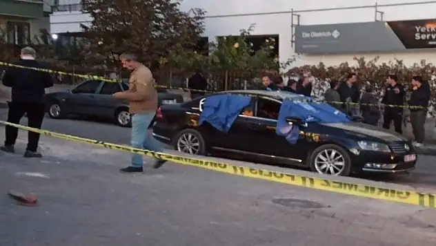 Otomobilinin içerisinde kiracısı tarafından öldürüldü