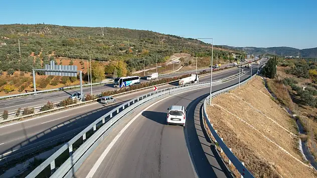 'Motorcu dostu' bariyer montajı yapıldı