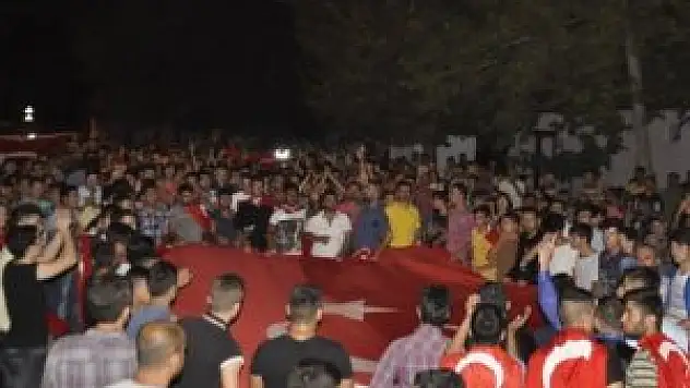 Teröre tepkiler büyüyor