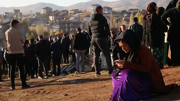 Burdur'da kazada ölen üniversiteli Hasret, son yolculuğuna uğurlandı