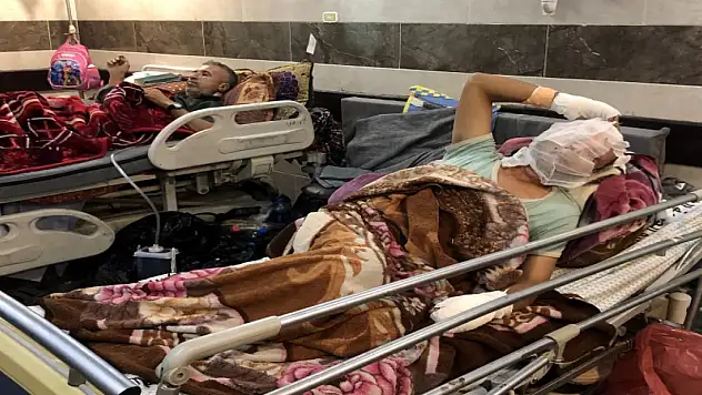 Gazze'de ağrı kesici dahi yok: Yaralılar ölümü bekliyor