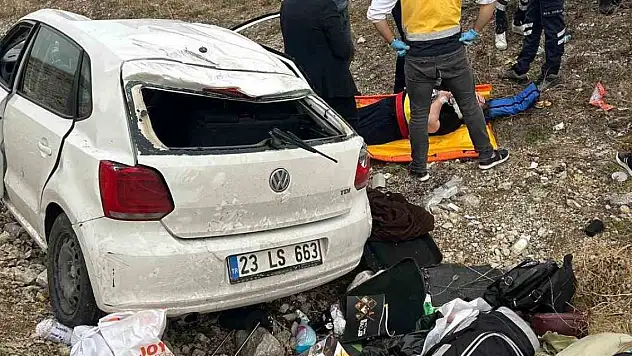 Otomobil şarampole yuvarlandı: 4 yaralı