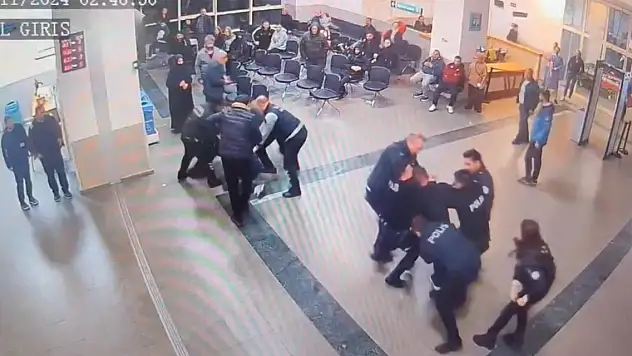 17 yaşındaki kızla otele giderken gözaltına alındı