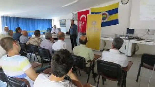 Beyşehir'de çiftçilere süs bitkileri yetiştiriciliği anlatıldı