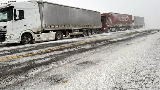 Ardahan-Ardanuç kara yolunda ulaşım normale döndü