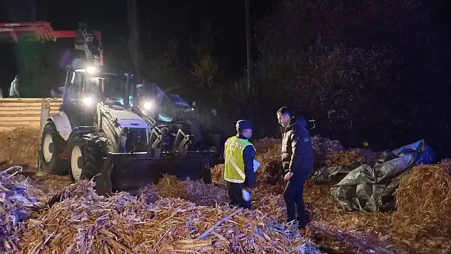 Kazaya müdahale eden polislere TIR çarptı: 1 şehit, 1 polis yaralı