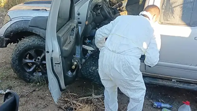 Sulama kanalına uçan kamyonetin sürücüsü diş hekimi öldü