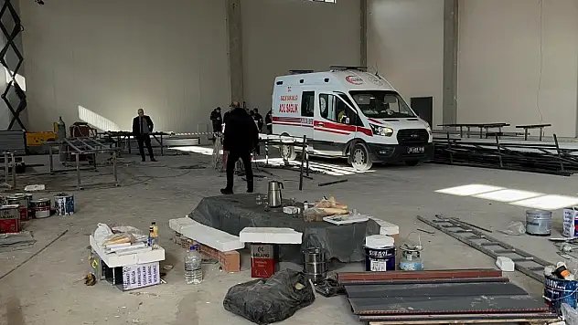 Spor salonu inşaatında vincin sepetinden düşen işçi öldü