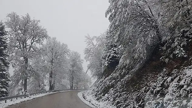 Bolu-Yedigöller yolu kapatıldı