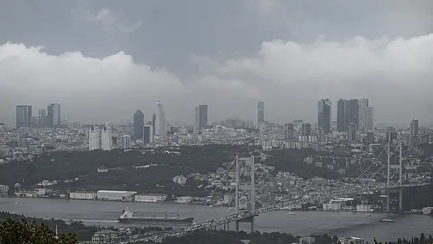 İstanbul'da sağanak ve rüzgar etkili oluyor