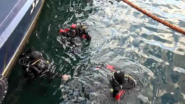 2 kişi denizde kayboldu!