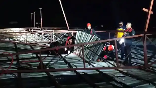 Kahramanmaraş'ta üzerine çatı düşen kişi öldü