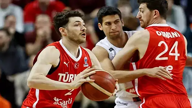 12 Dev Adam, EuroBasket 2025'e katılma hakkı kazandı