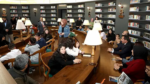 Konya'nın özel kütüphanesi en özel konuklarını ağırladı
