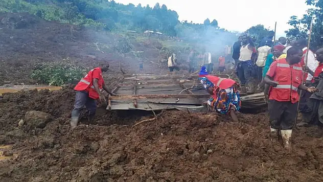Uganda'da şiddetli yağışlar toprak kaymasına neden oldu: 15 ölü, 113 kayıp