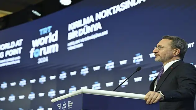 Fahrettin Altun: Doğru bilgiye ulaşmak temel bir insan hakkıdır