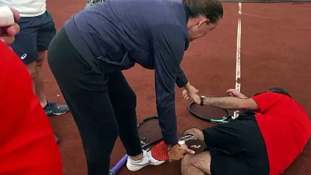 Böyle evlilik teklifi görülmedi: Herkes sakatlandı sandı ama...