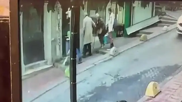 Oğlu tarafından öldürülen kadının son görüntüleri