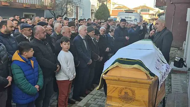 3 genç dualarla son yolculuğuna uğurlandı