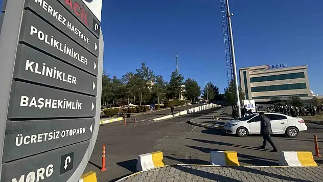 2 kardeşini öldürüp babasını ağır yaraladı