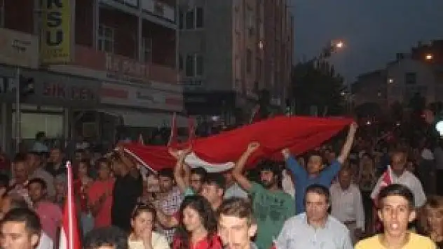 Ereğli'de 'Şehitler İçin Saygı Yürüyüşü'