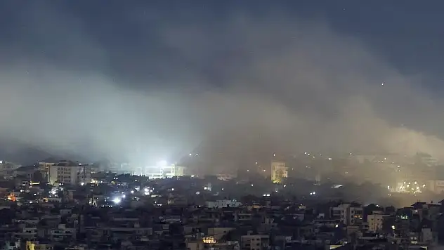 İşgalci İsrail ordusu Lübnan'a yönelik saldırılar başlattığını duyurdu