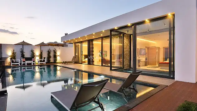 Lüks ve Romantik Tatil Villaları